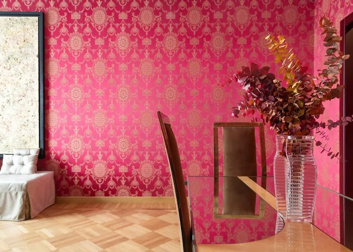 An Elegant Vacation Rental Near Duomo Milan, 2 Bedrooms, 6 Guests Apartment *